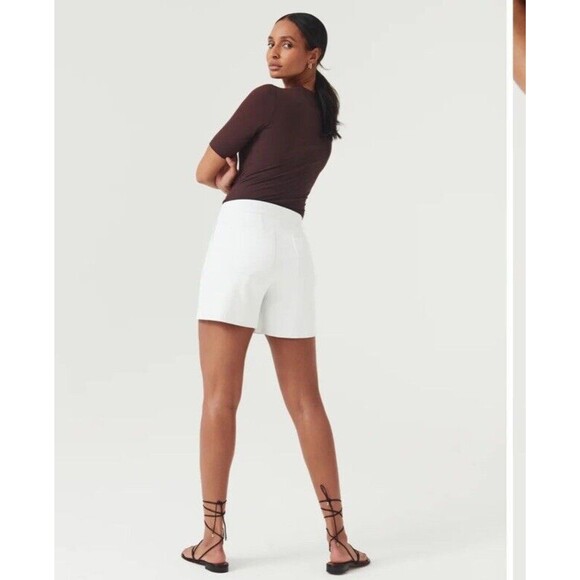 Spanx On the Go 6" Shorts White Silver Lining Technology Size L - Picture 3 of 16